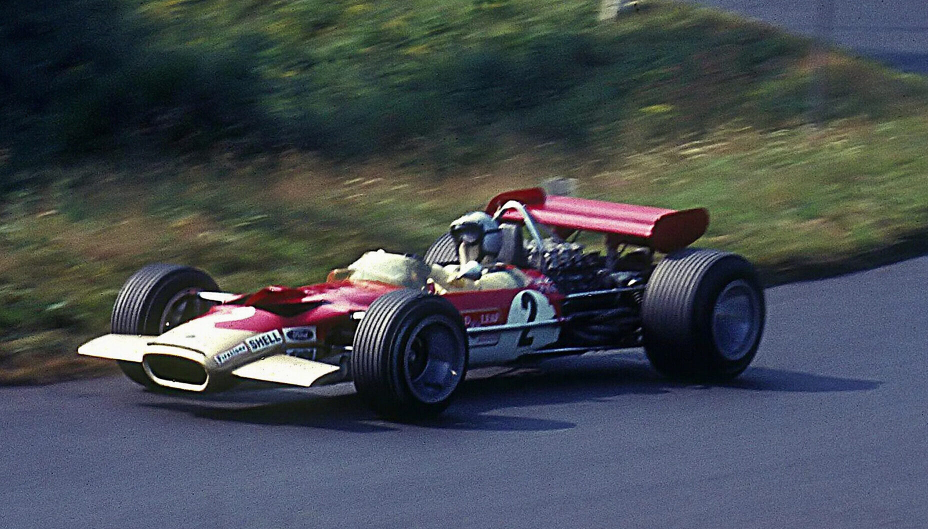 Jochen Rindt: il campione del mondo che non seppe mai di esserlo, tra talento, velocità e tragedia